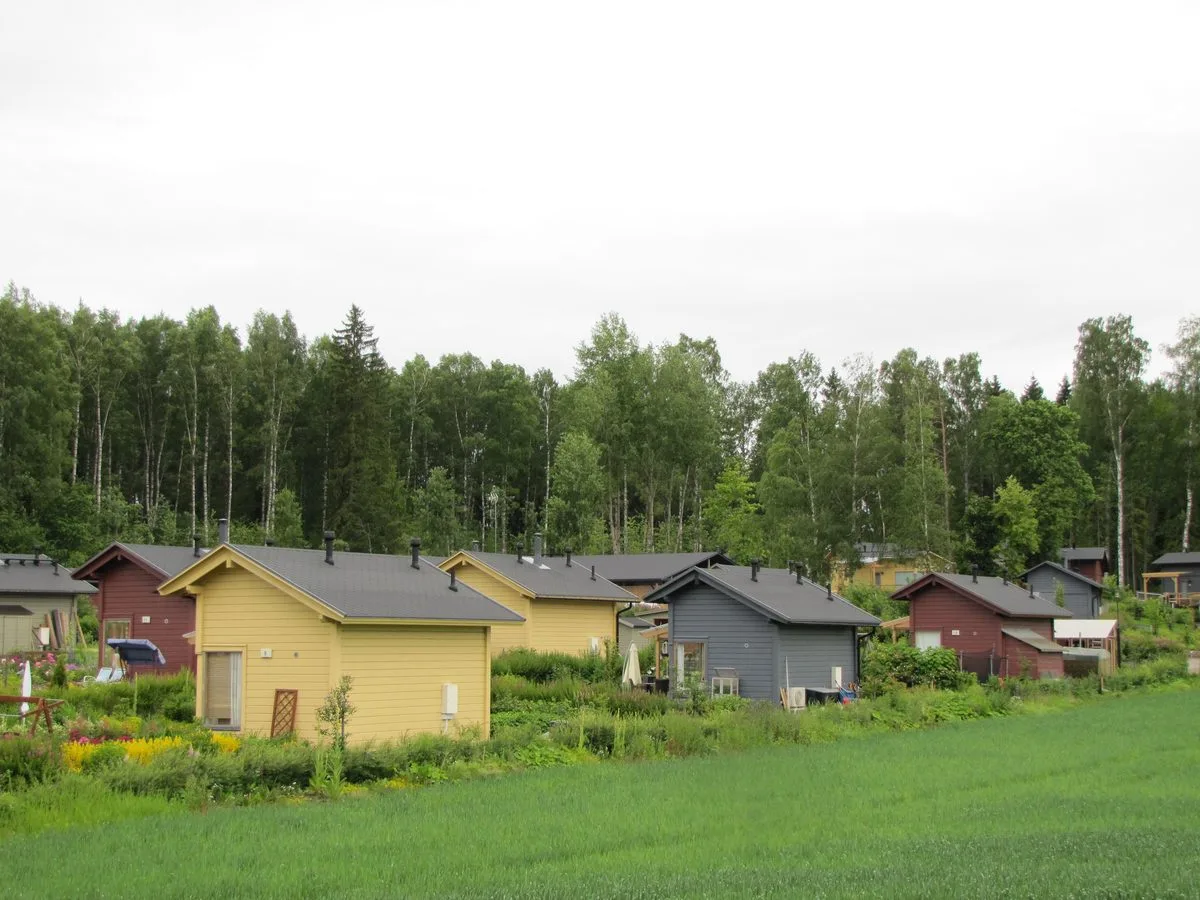 Fondation de hall sur pieux vissés