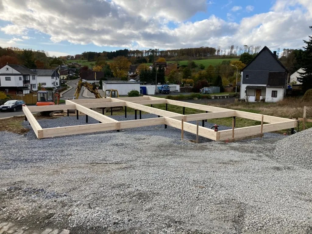 Fondation de maison résidentielle sur pieux vissés